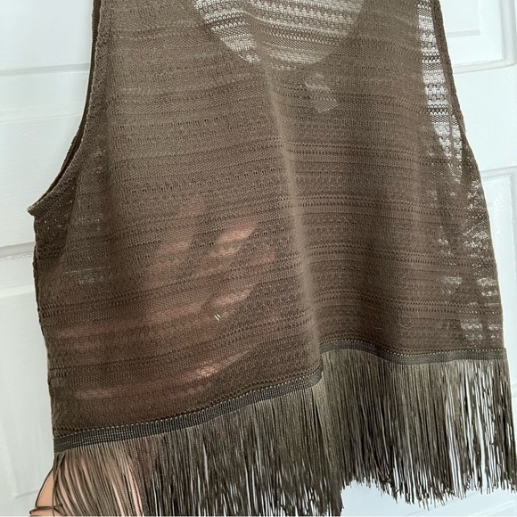 H&M Olive Fringe Crop Tank - Picture 2 of 4